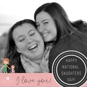 Meet your Posher, Lora